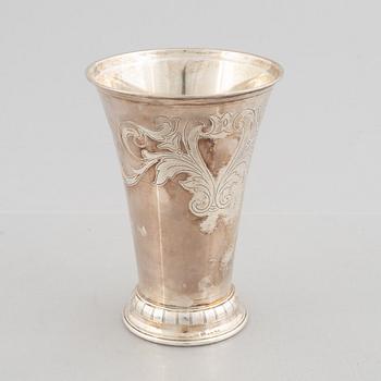 A silver beaker, GAB, Stockholm 1948.