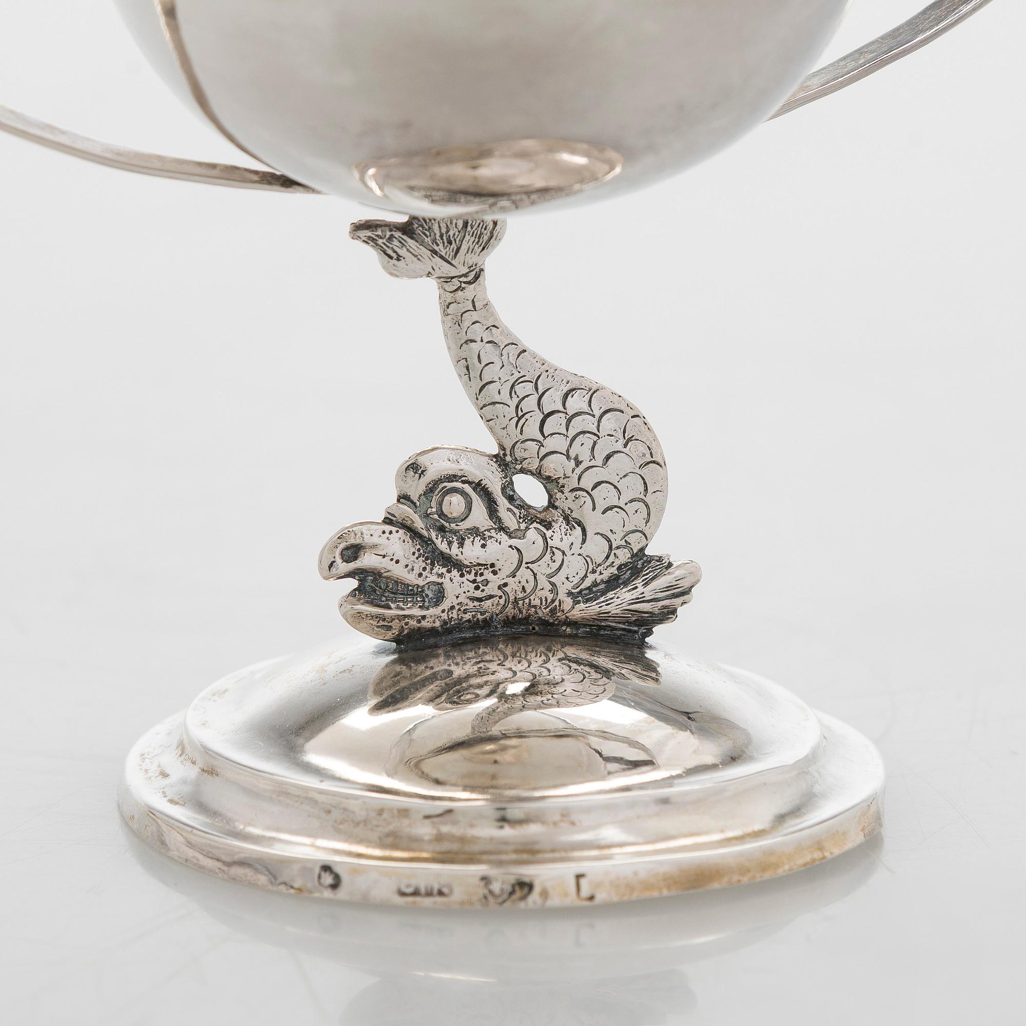 Saltkar, silver, C. I. Rindell 1810-37, och matskedar, 6 st, silver, A. Mörck, Björneborg 1800-talets första hälft.