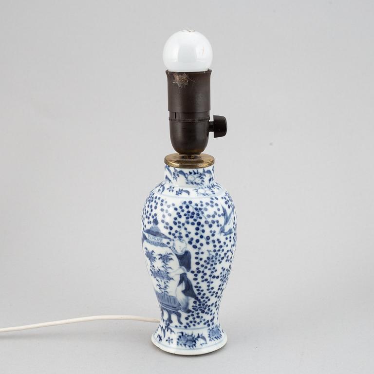 Four different vases, turned into table lamps, Qing dynasty, late 19th/early 20th century.