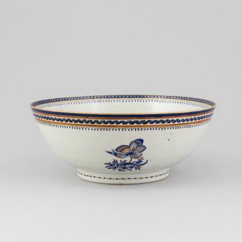 Bålskål, porslin, Kina, Jiaqing (1796-1820).