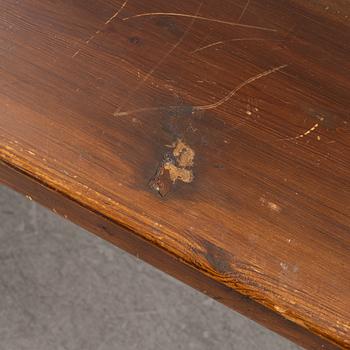 A Gustavian style chest of drawers, first half of the 20th Century.