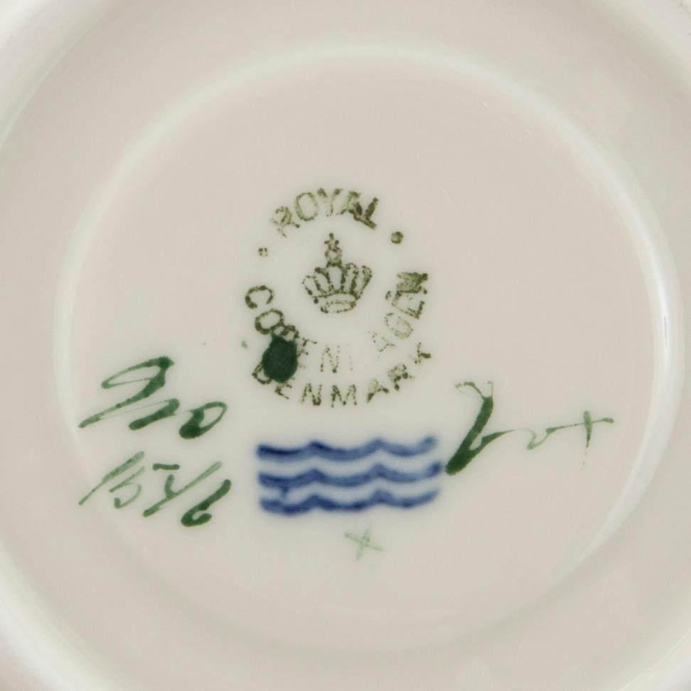 KAHVIKUPPEJA, 8 kpl, posliinia, Royal Copenhagen.