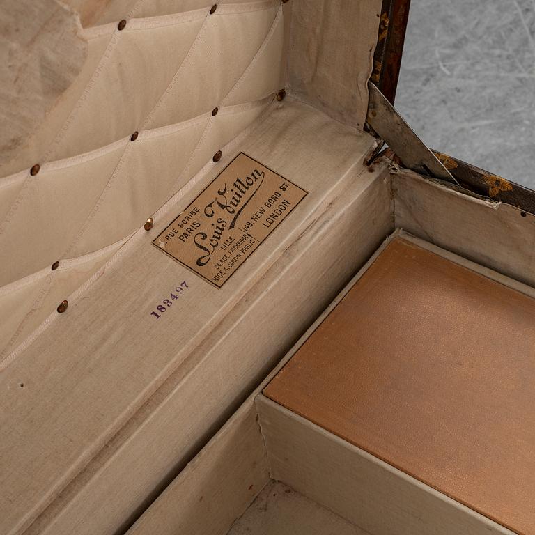 LOUIS VUITTON, koffert, tidigt 1900-tal.