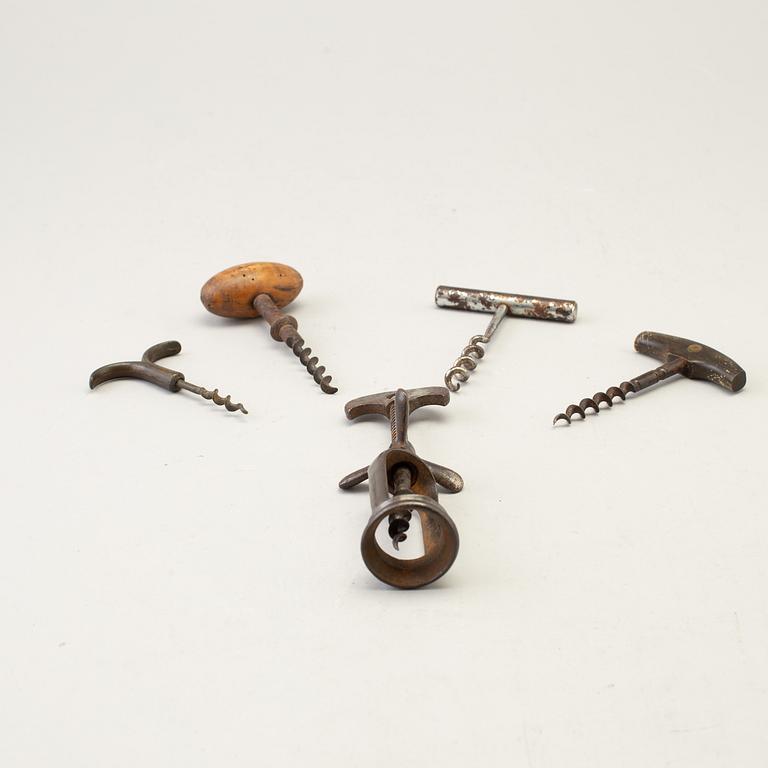 A set of five cork screws, 19th/20th century.