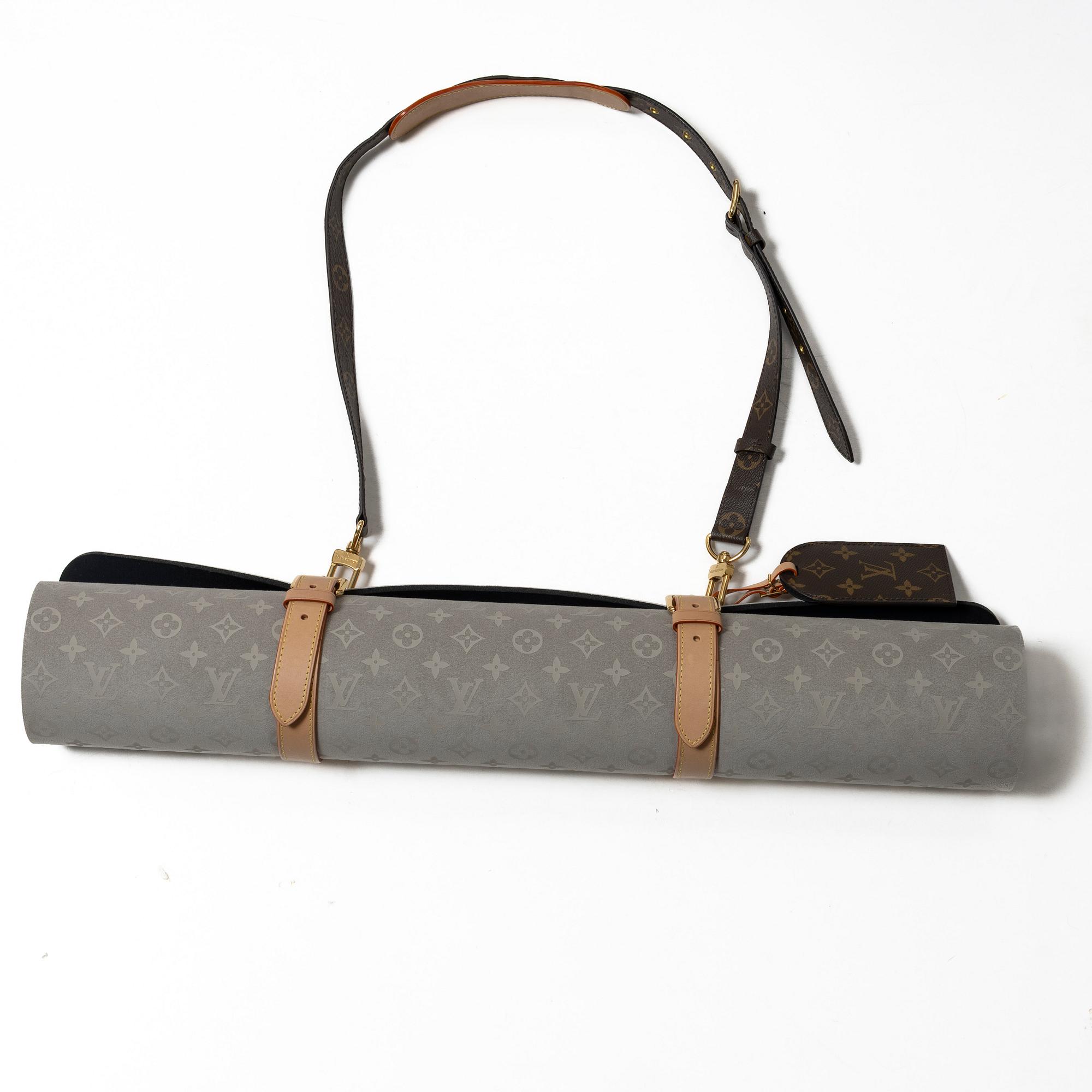 Louis Vuitton, Exercise mat.