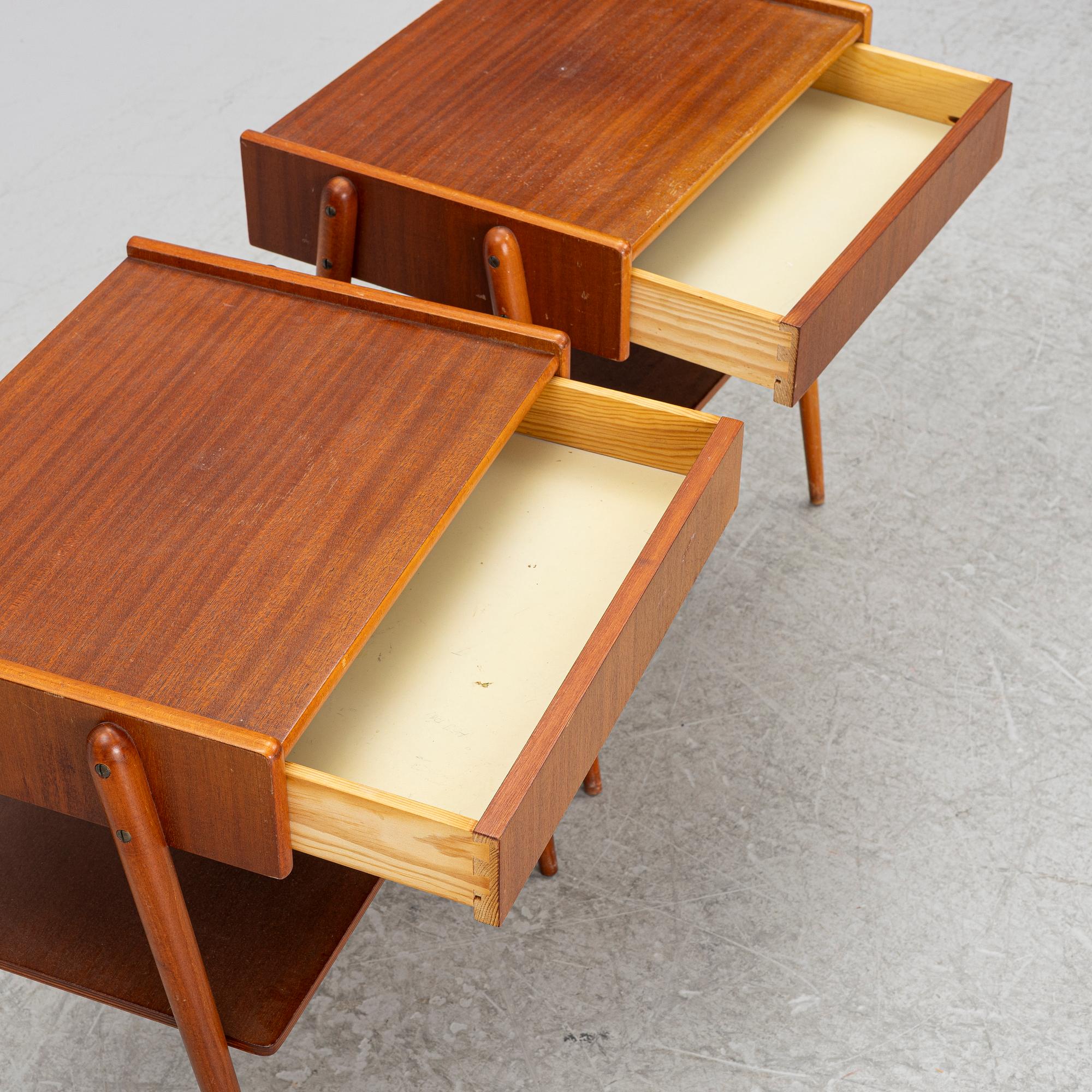 A pair of bedside tabled, AB Carlströms & co Möbelfabrik, Sweden, mid20th century.