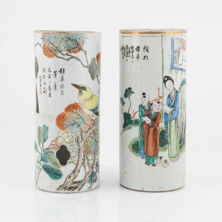 A Chinese porcelain hat stand and a brush pot, 20th Century.