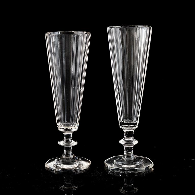 ELIS BERGH, glasservis, 28 delar, "Karlberg". Kosta, 1900-talets andra hälft.