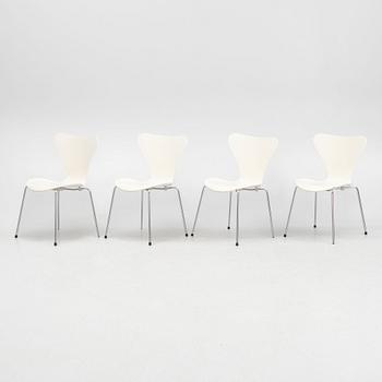 Arne Jacobsen, karmstolar, 4 st, "Sjuan", Fritz Hansen, Danmark, 2002.