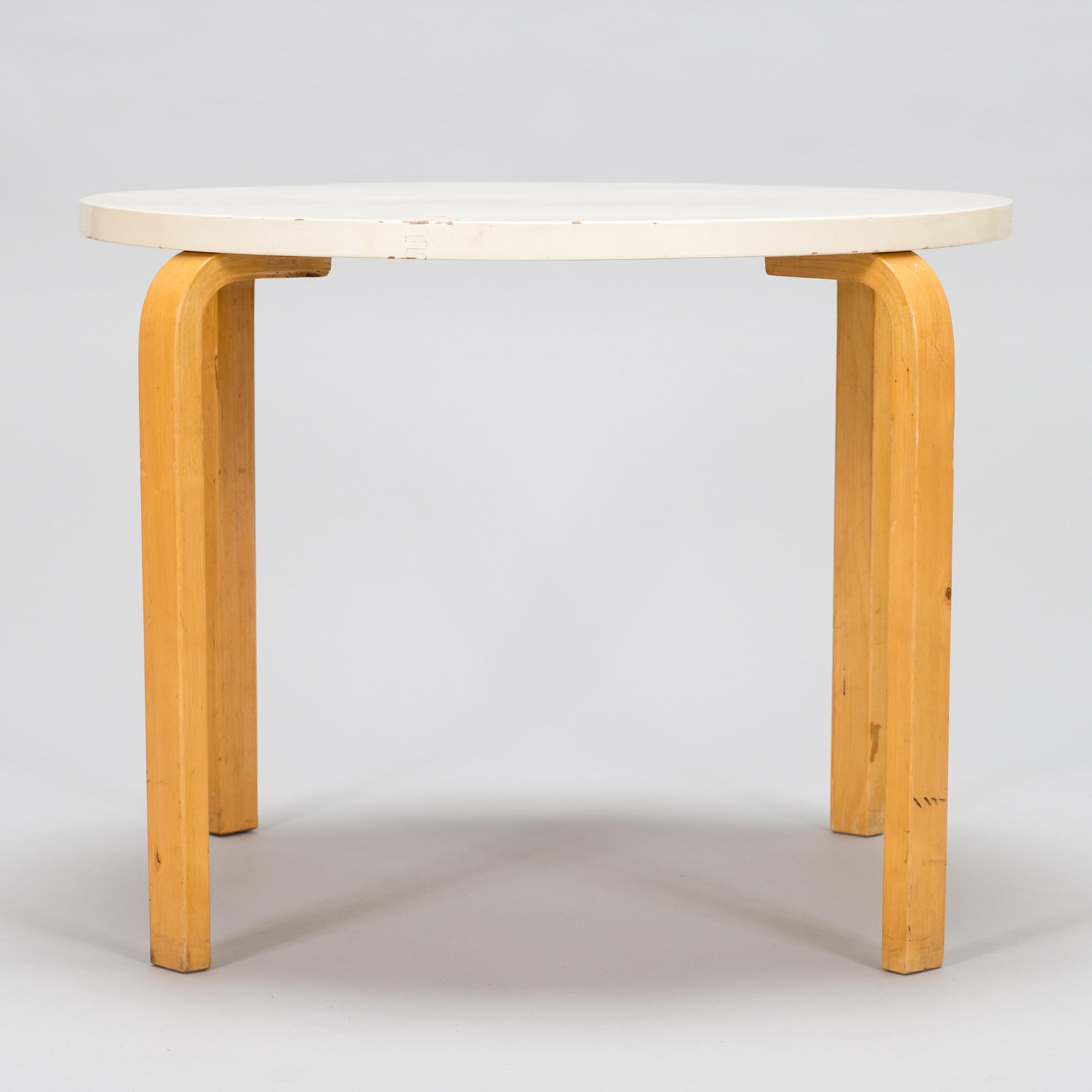 Alvar Aalto, soffbord / lampbord för O.Y. Huonekalu-ja Rakennustyötehdas A.B. tidigt 1950-tal.