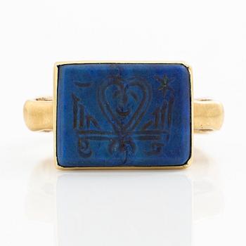 Ring, guld och lapis lazuli, Persien 1800-tal eller äldre.