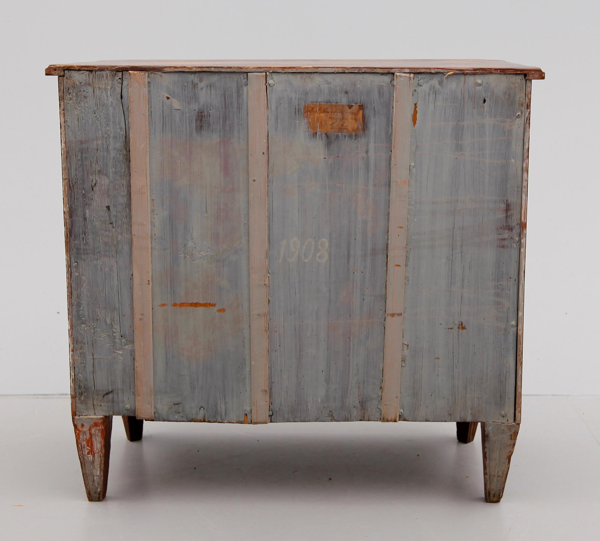 BYRÅ, sengustaviansk, sent 1700-/tidigt 1800-tal.