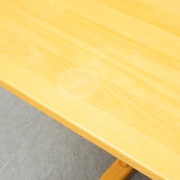 A 'Shaker' dining table by Børge Mogense, C.M Madsen, Denmark.