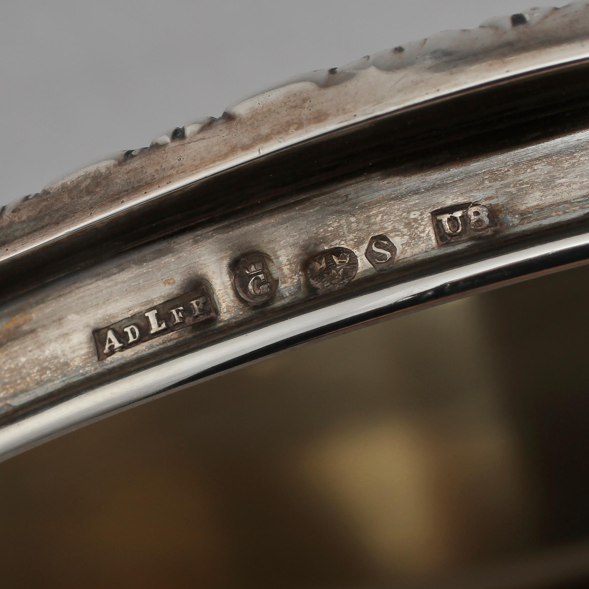 LOCKASKAR, 2  st, silver, Göteborg, 1946 samt importstämplad. Tot vikt 231 g.