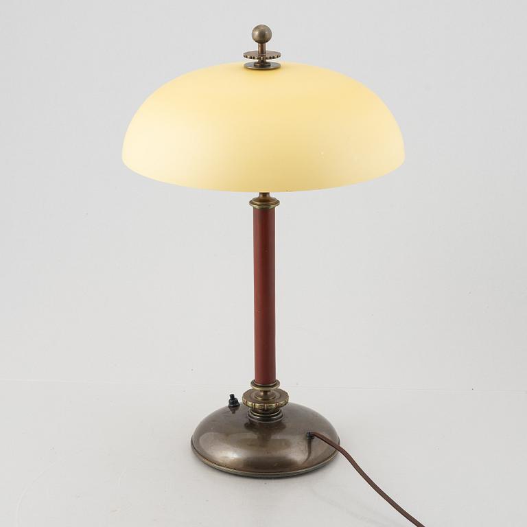 Einar Bäckströms Metallvarufabrik, a model '1290' table lamp, Malmö, 1930's.