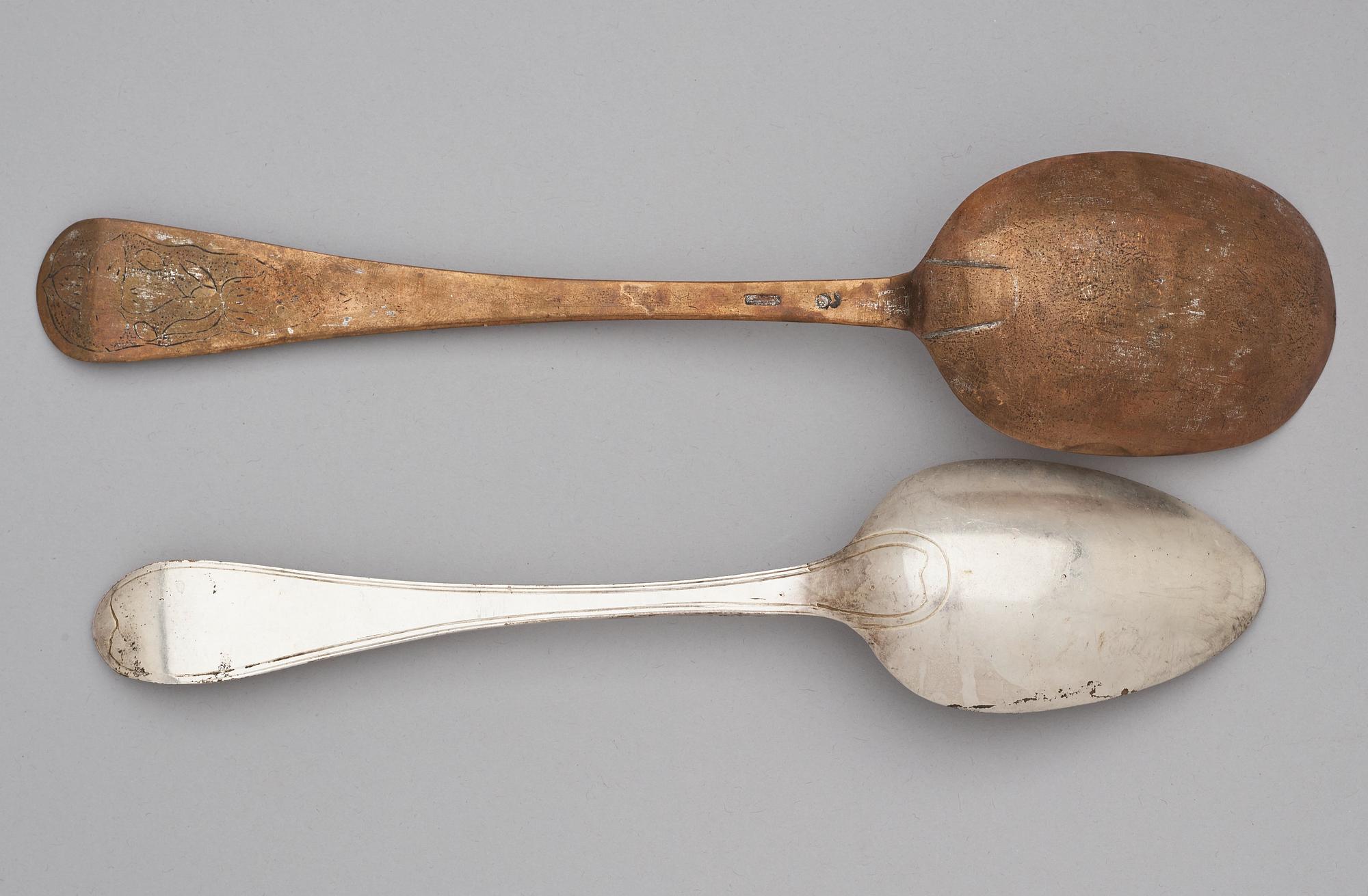 A serving spoon by Isak Gråsten (1770-1821), Wedevåg.