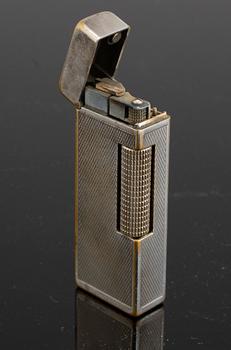 Two lighters from Dunhill and Consul, second half of the 20th century.