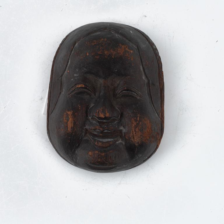 Mask, svärtat trä, Japan, troligen Edo (1603-1868).
