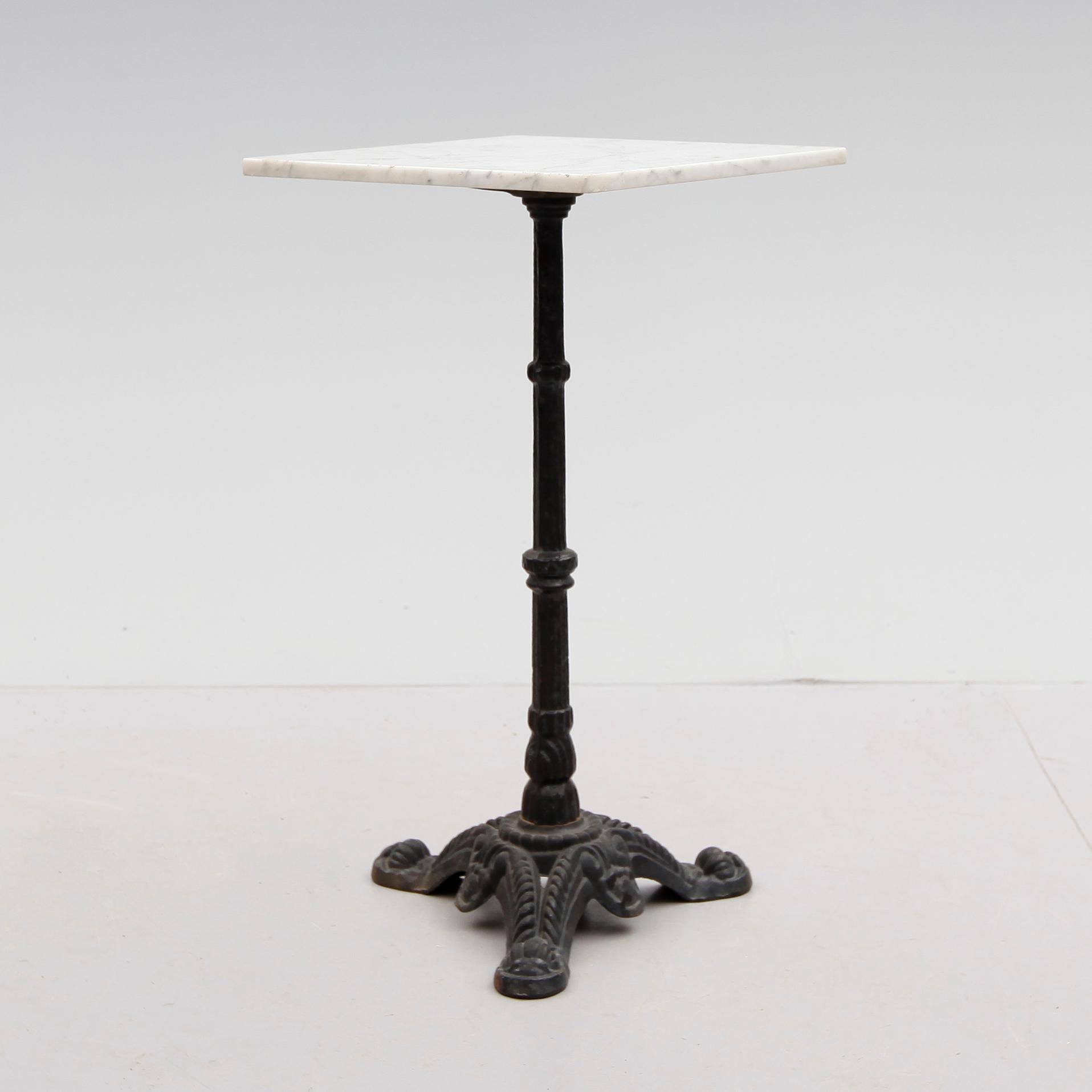 TRÄDGÅRDSBORD, gjutjärn, sent 1900-tal.