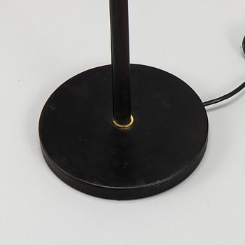 Alvar Aalto, 'Angel wing' model A 805 floor light manufactured by Valaisinpaja Oy, end of 20th century.