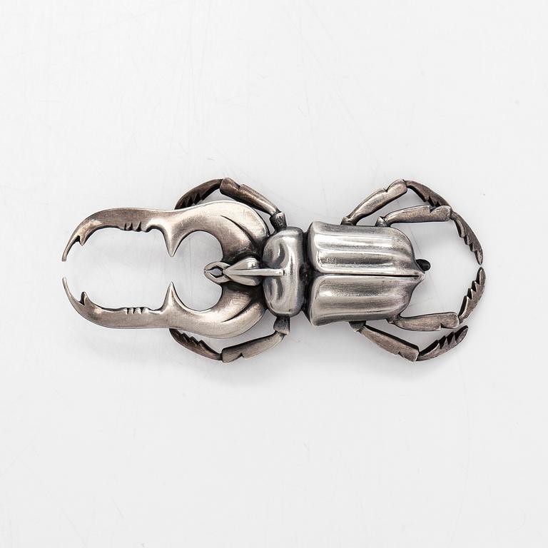 Brosch, skalbagge, silver, A. Tillander, Helsingfors 1953.
