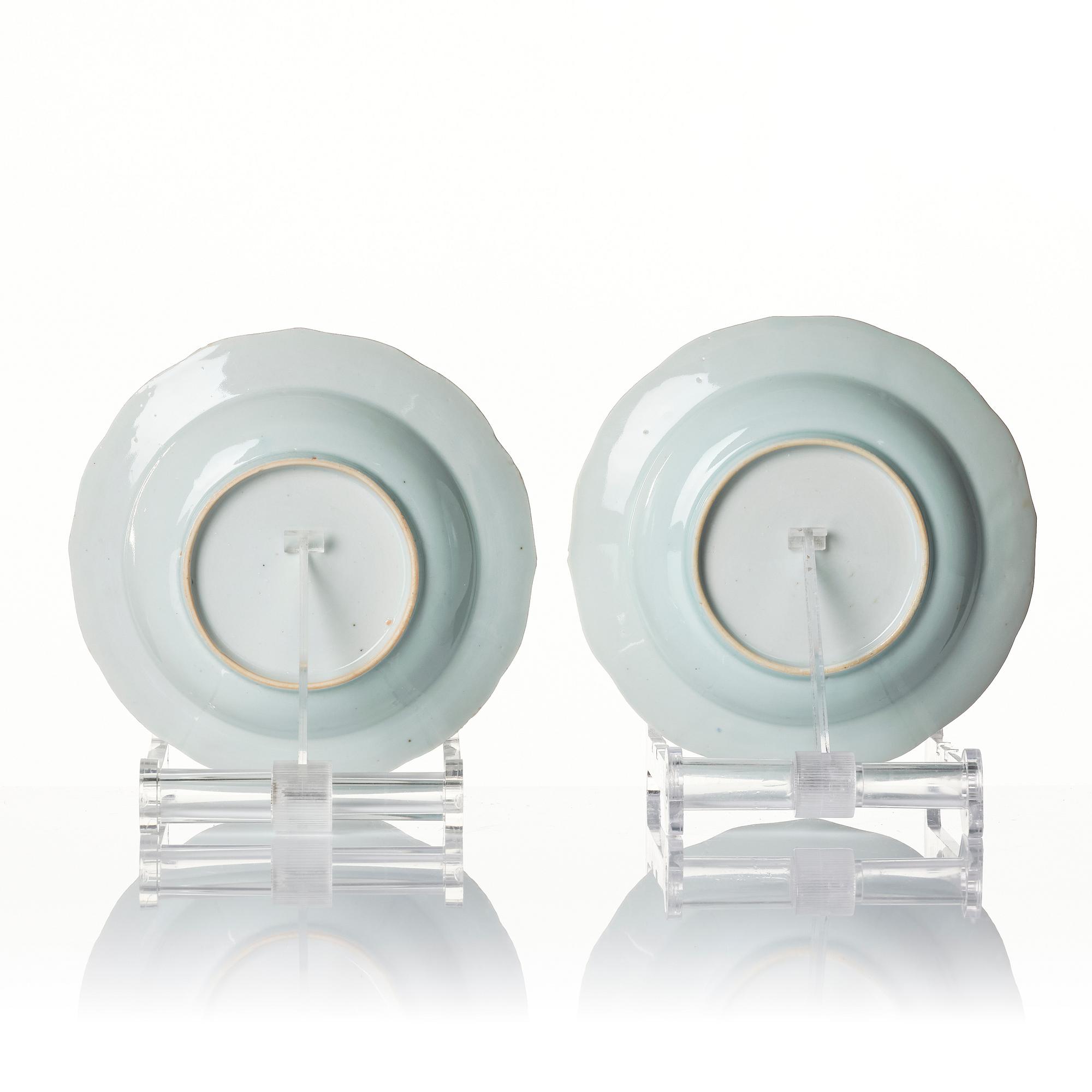 A blue and white bowl and six dessert dishes, Qing dynasty, Qianlong (1736-95).