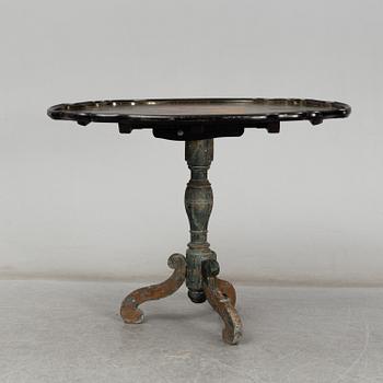 A Swedish mid 18th century tilt top table.