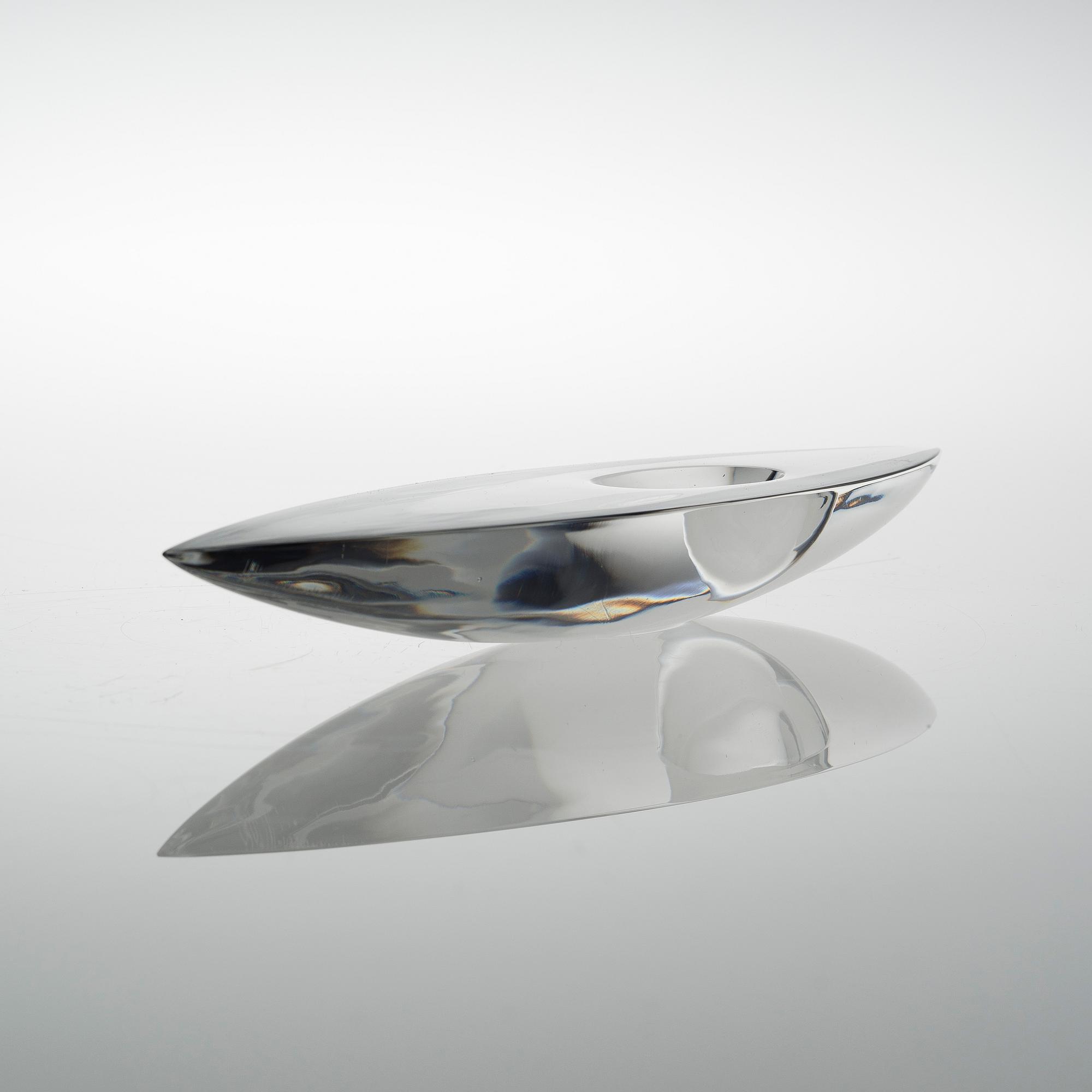 TIMO SARPANEVA, GLASSKULPTUR. Kajak. Sign. Timo Sarpaneva, Iittala.
