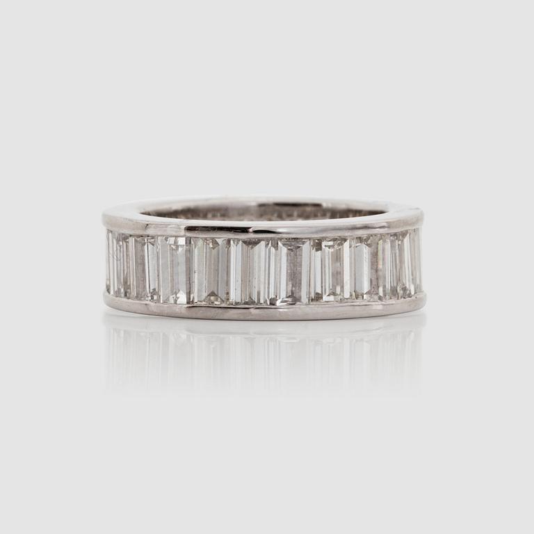 A baguette-cut diamond, 6.56 cts in total, ring.