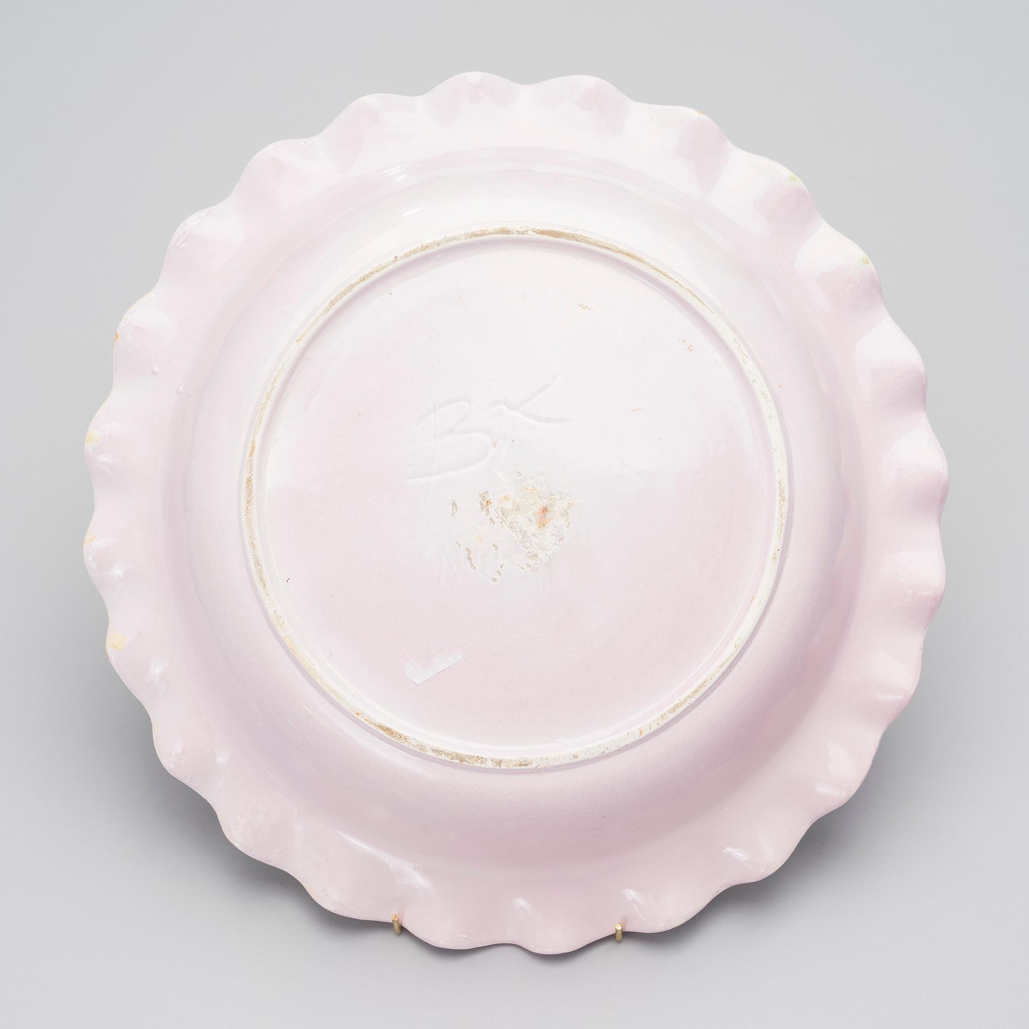 BIRGER KAIPIAINEN, A CERAMIC DISH. Castle. Signed Kaipiainen. Arabia, 1940s.