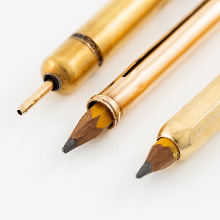 Three pens 18K gold.
