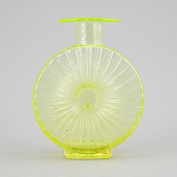 HELENA TYNELL, a sun glass bottle for Riihimäen Lasi Oy. In production 1964-1974.