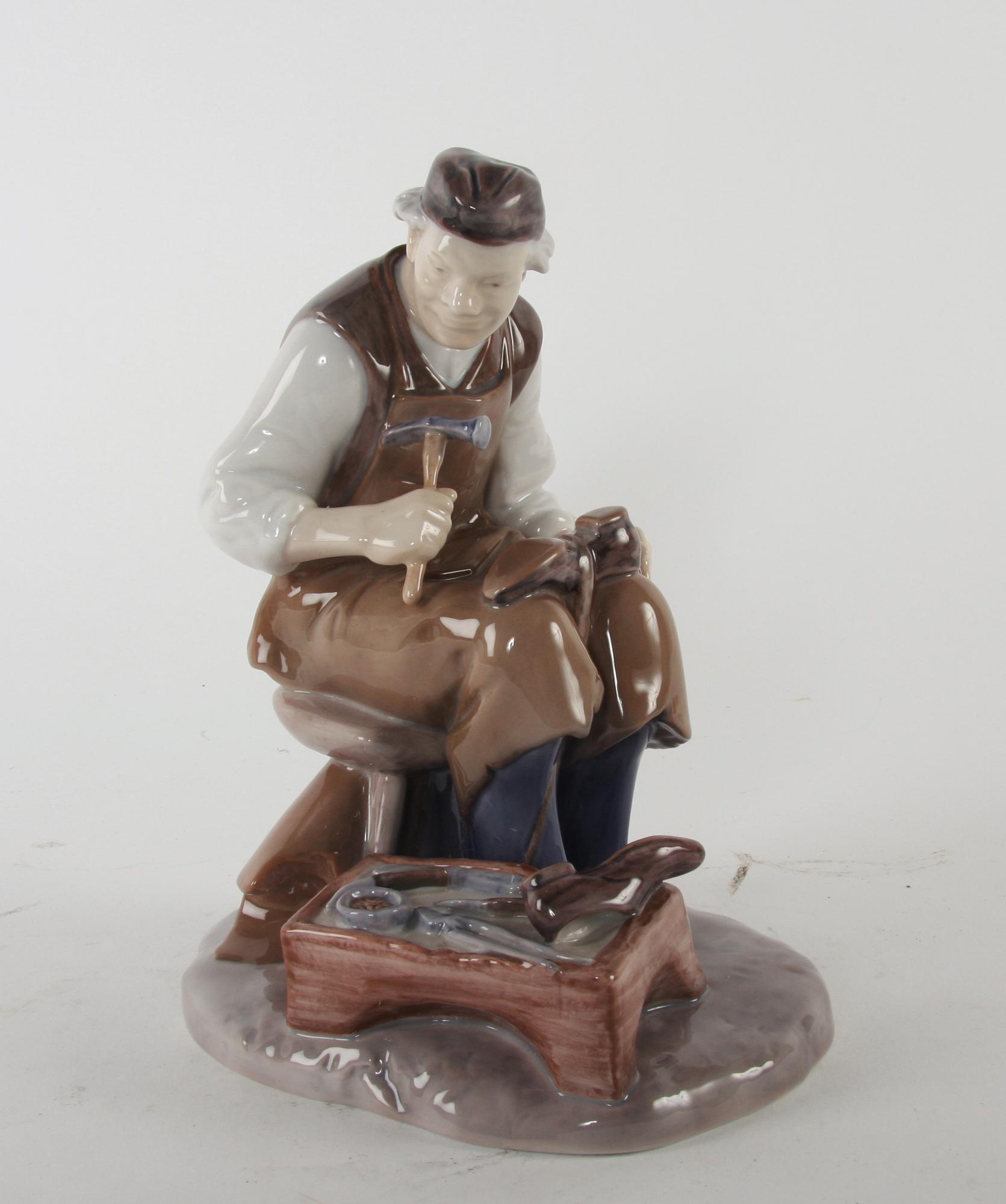 FIGURIN, porslin, Bing & Gröndal.