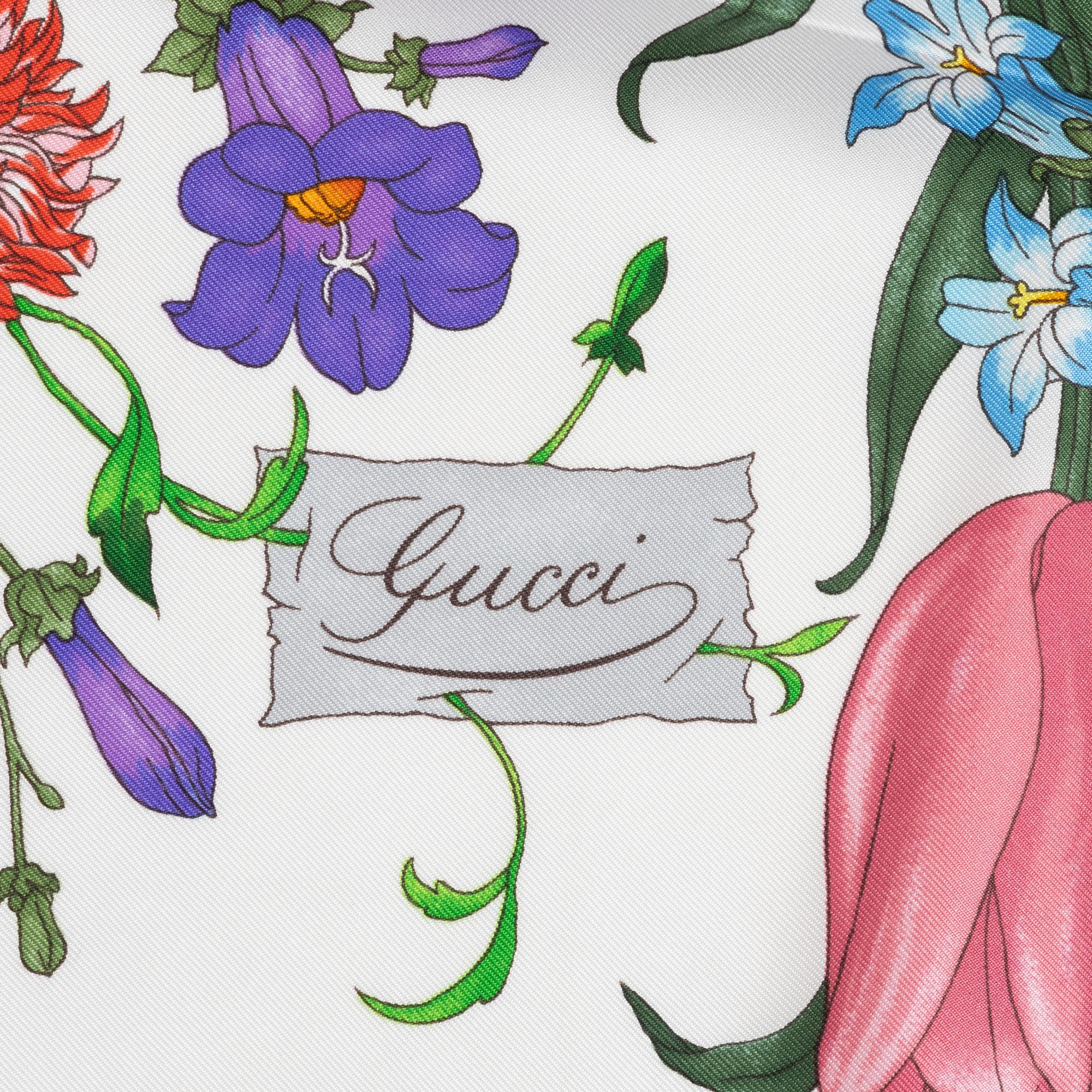 Gucci, scarf, "Flora".