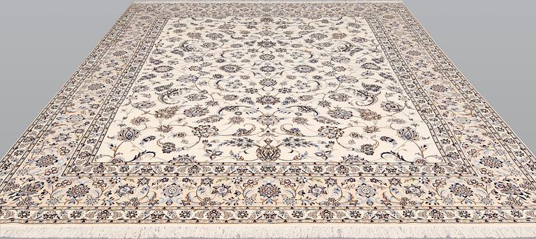 A part silk Nain carpet, so-called 6LAA, approx. 308 x 254 cm.