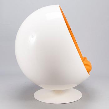 EERO AARNIO, "Pallotuoli", Adelta. Malli muotoiltu 1963.