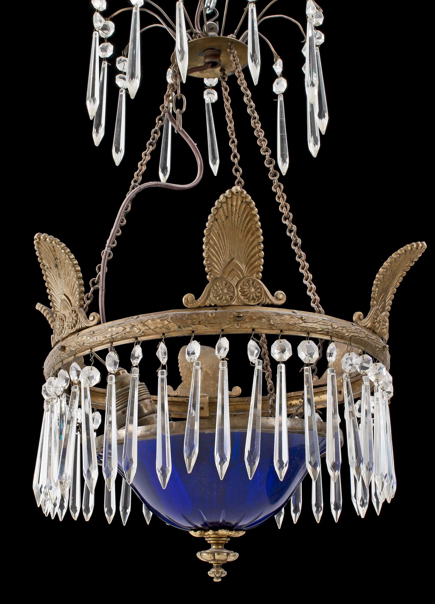 TAKAMPEL, empirestil, 1900-talets första hälft, höjd ca 58 cm.