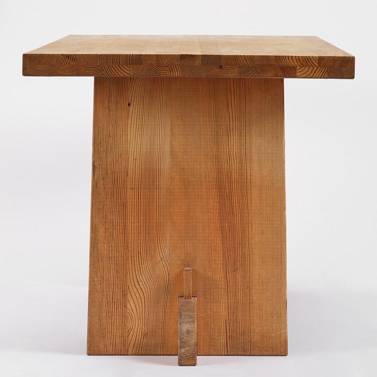 Axel Einar Hjorth, a stained pine "Lovö" dining table, Nordiska Kompaniet, 1930s.