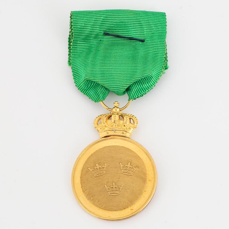 The Medal of  the Vasa. Gold with ribbon in case.