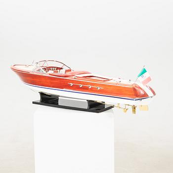 Båtmodell, "Riva Aquarama special" 2000-tal.