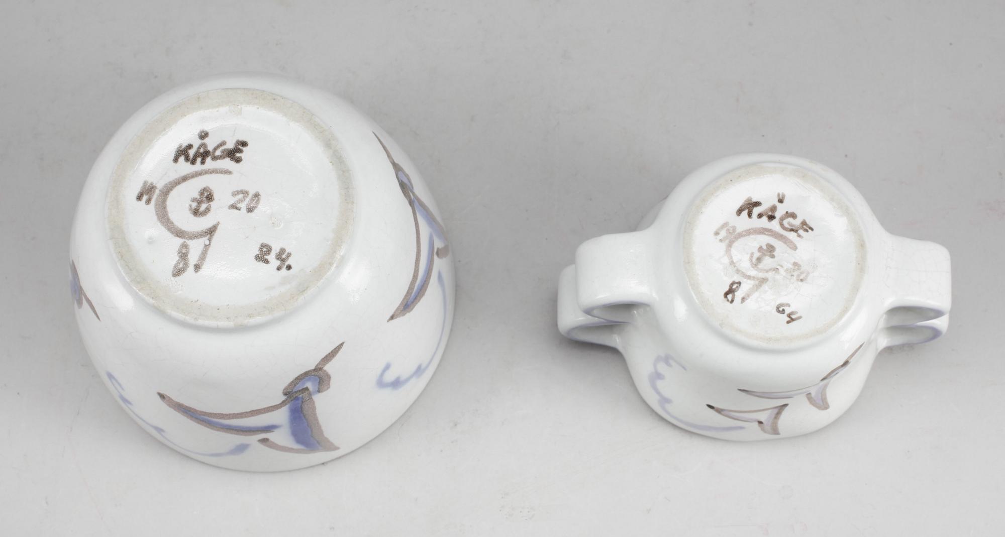 MUGG samt SKÅL MED LOCK, fajans, 2 delar, Wilhelm Kåge, uniksignerade.