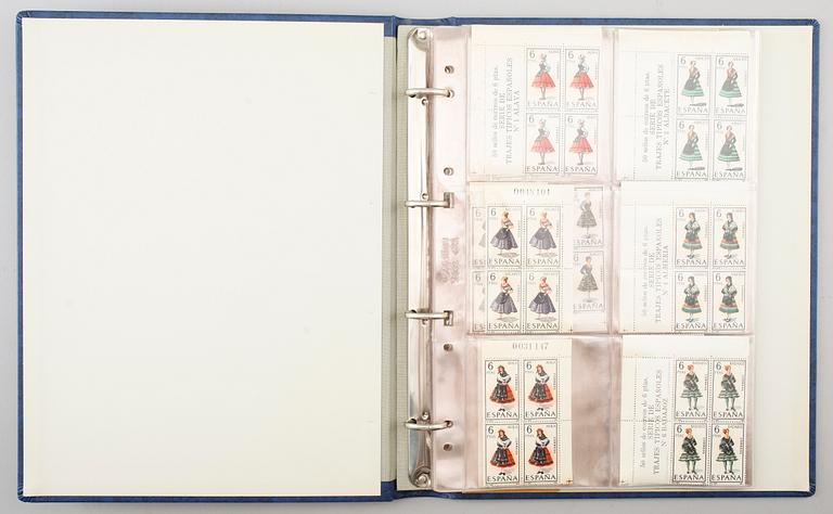 SAMLING FRIMÄRKEN, 1900-tal.