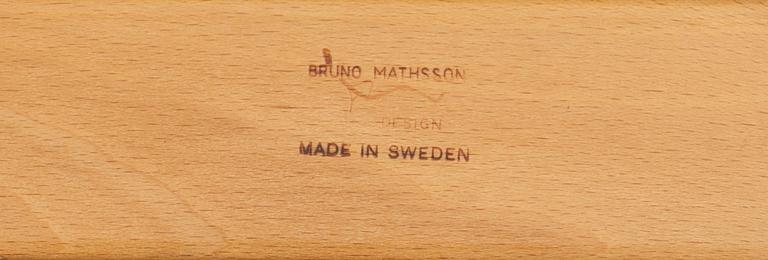VILSTOL, "Pernilla", Bruno Mathsson, firma Karl Mathsson 1962, brännmärkt.