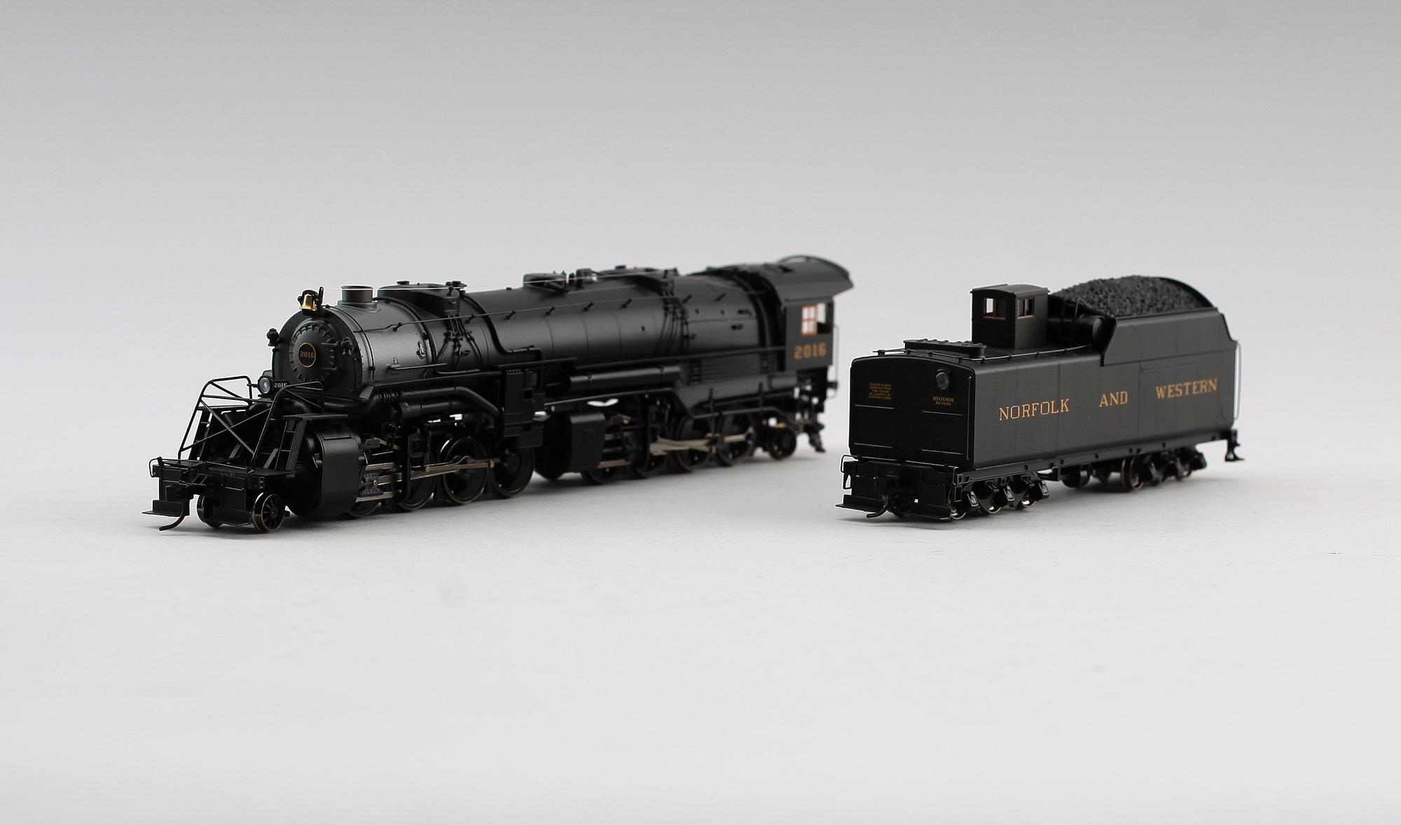 SAMLING MODELLTÅG, 2 st, Roco, Österrike.