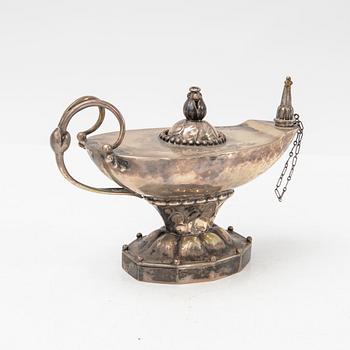 Georg Jensen, Table lamp/oil lamp, silver, Copenhagen, first half of the 20th century.