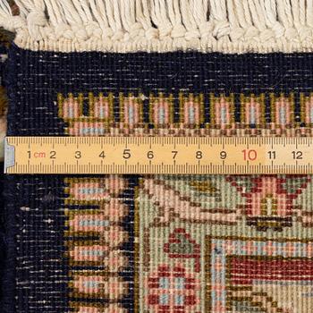 Carpet, Persia, approx. 290 x 195 cm.