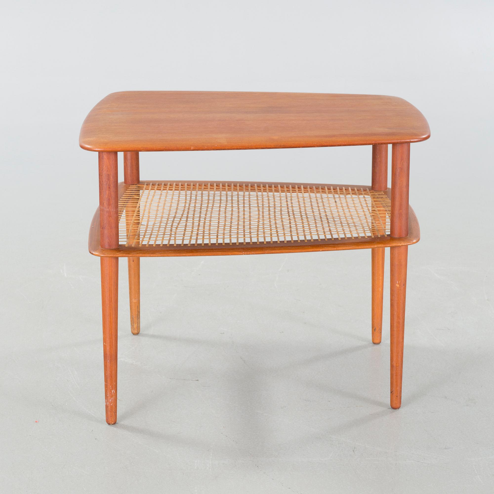 A mid 20th cenutry "Minerva" sofa table, designed by Peter Hvidt and Orla Mølgaard-Nielsen for France & Søn.