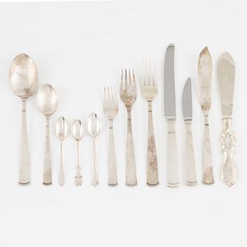 Bestick, brevkniv samt bägare, silver, bl a CG Hallberg Stockholm 1919 (24 delar).