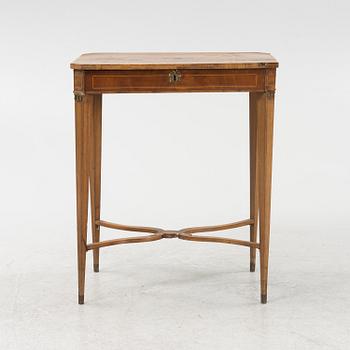 Side table, Swedish Gustavian style, from the first half of the 19th century.