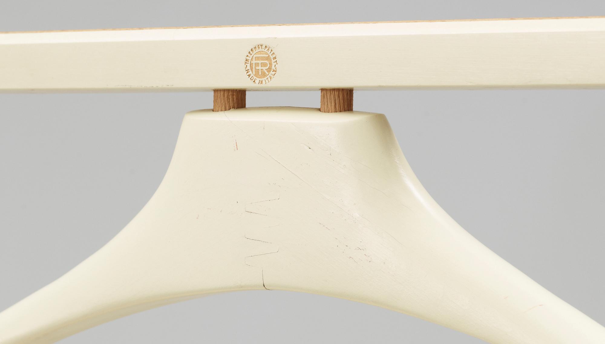 HERRBETJÄNT, Italien, 1900-talets andra hälft.